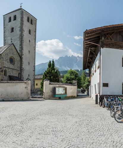 Die Stiftskirche von Innichen